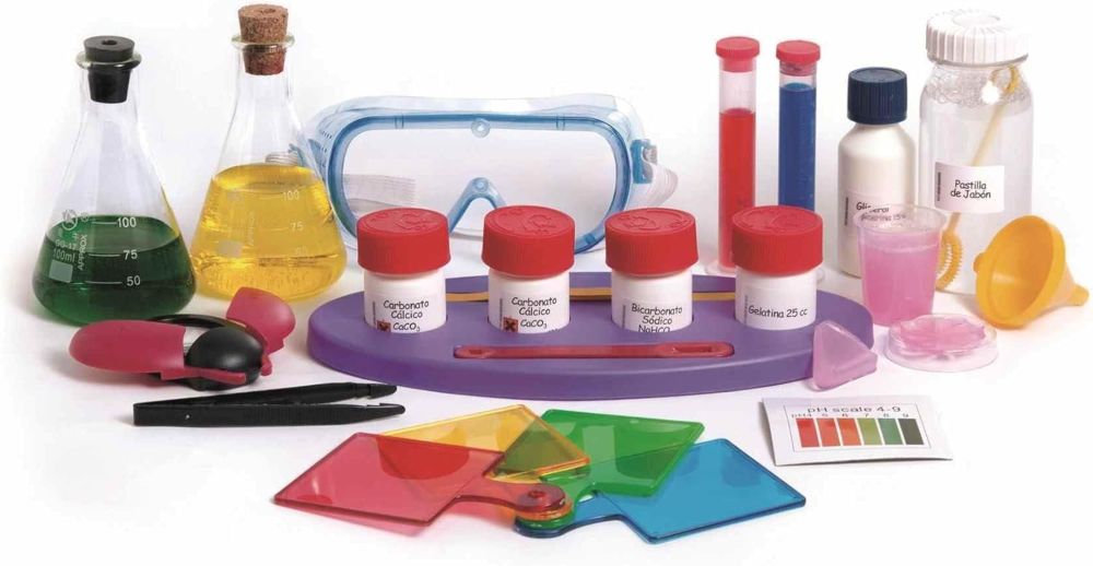 Contenido de la Caja de Quimicefa Plus 150 Experimentos